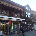 Deutschlaender Hotel